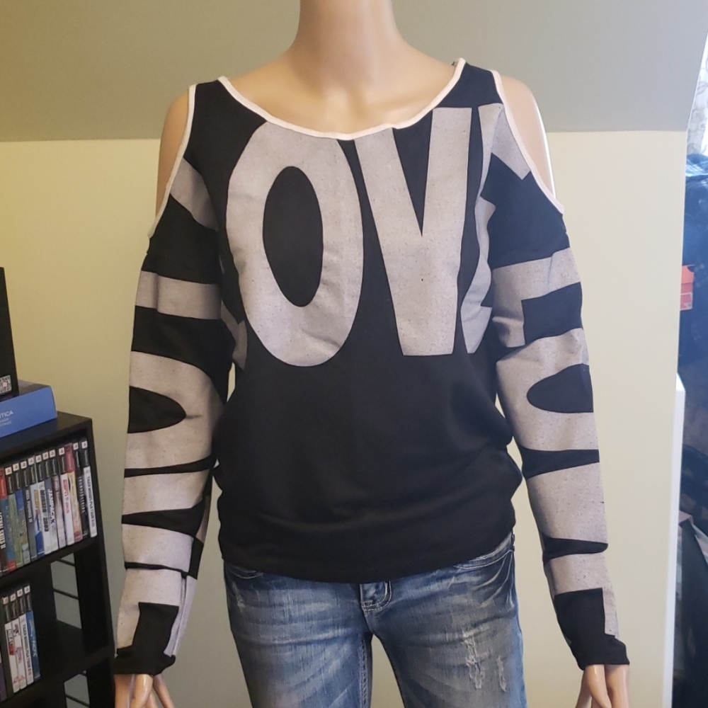 sweatshirt